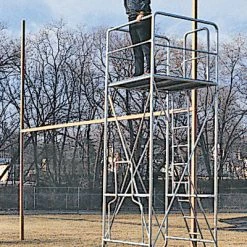 T C SPORTS/USA SPORTS ULTIMATE PORTABLE OBSERVATION TOWER Football